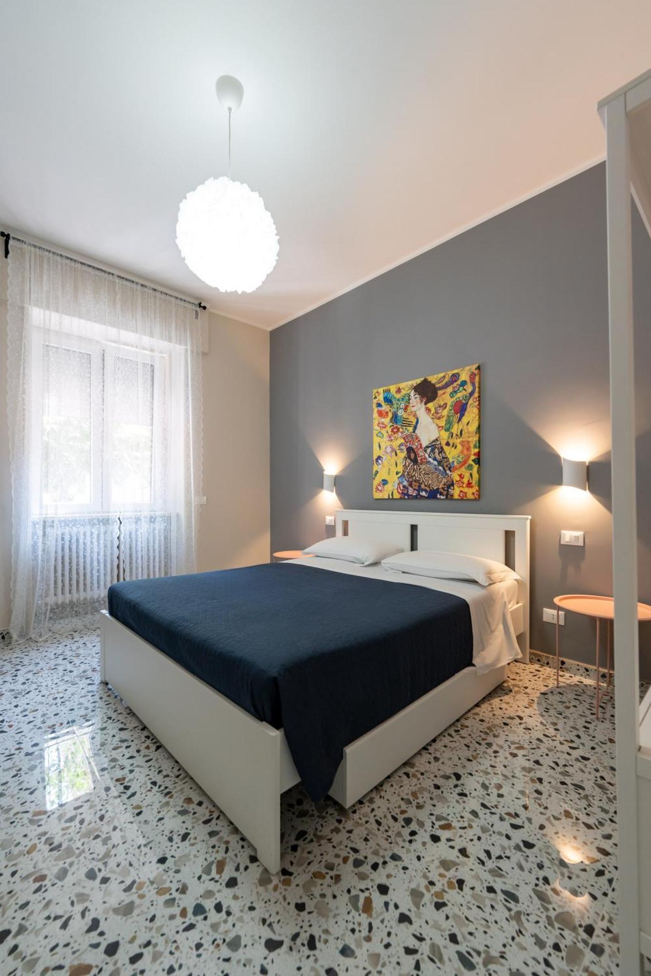 Ferienwohnung L'Affaccio Sulla Piazza Avezzano Exterior foto
